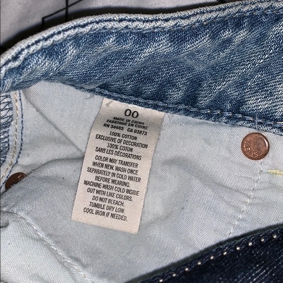 Two pairs of high waisted jean shorts - Picture 5 of 6